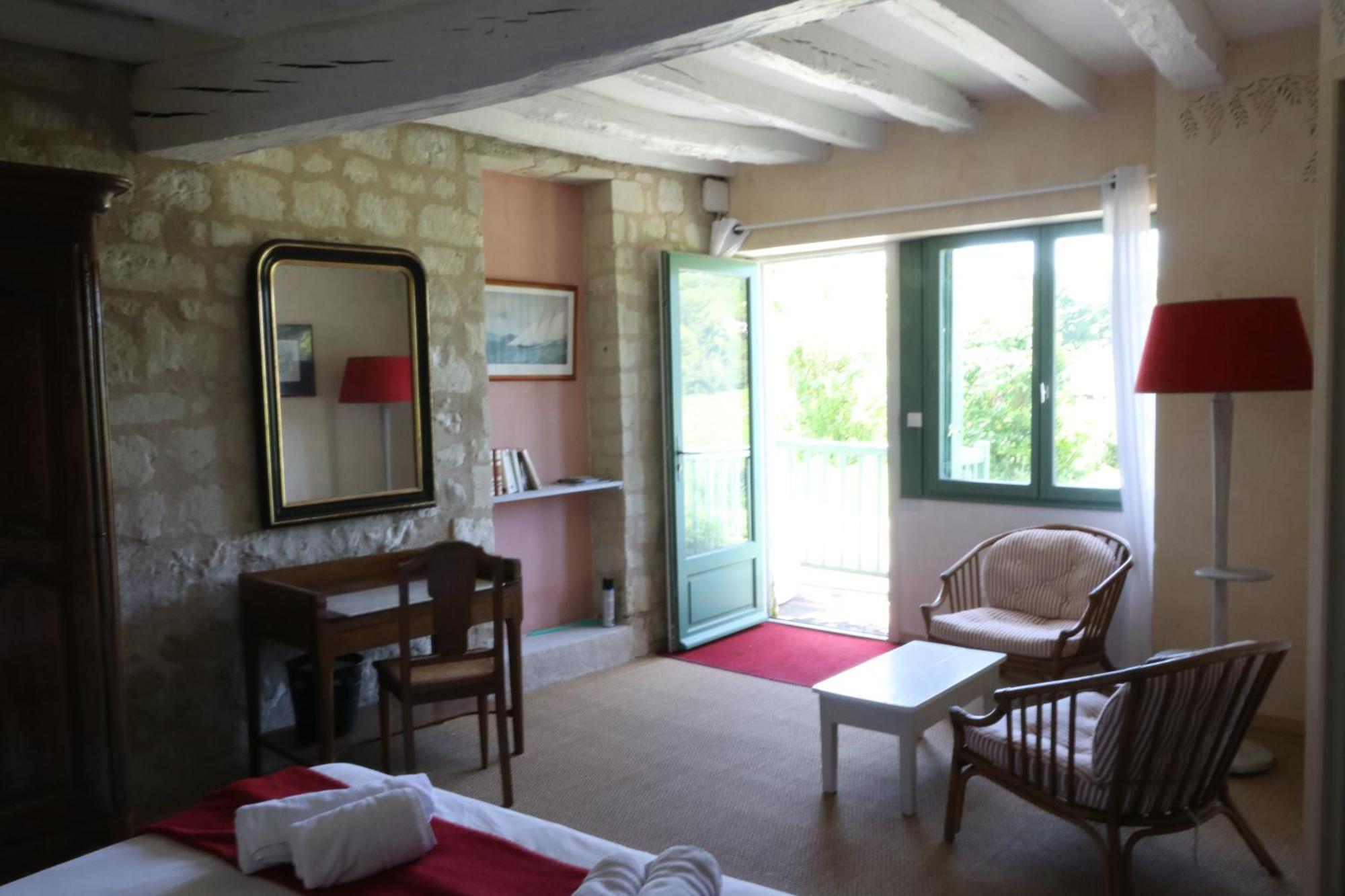 Chambres D'Hotes Du Noisillet Cinais Exterior photo