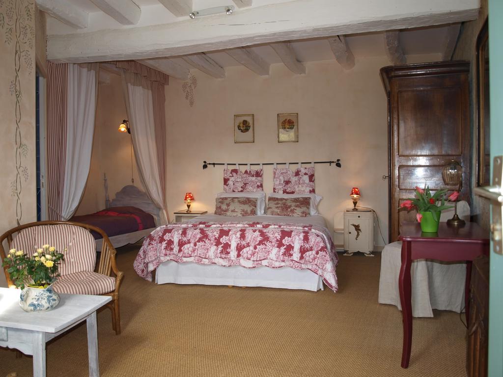 Chambres D'Hotes Du Noisillet Cinais Exterior photo